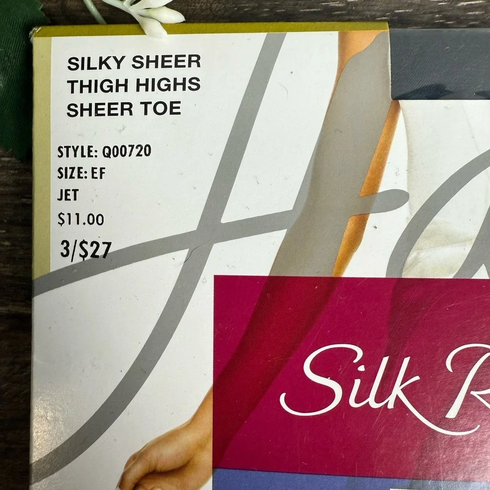 Hanes Silk Reflections Thigh Highs Jet Black EF Silky Sheer Hosiery NOS Lace